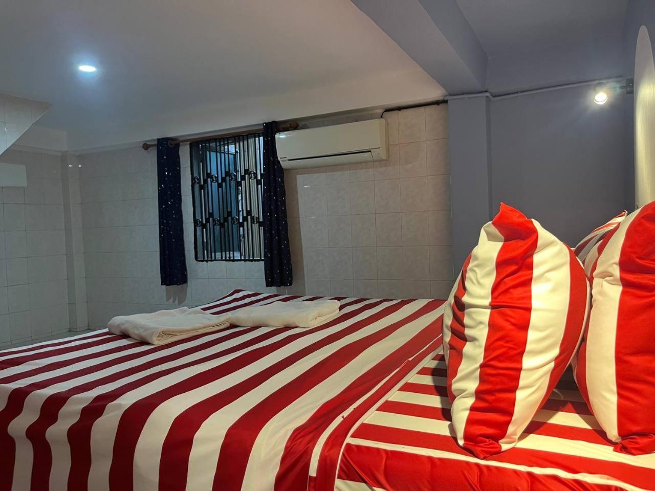 Por Chey Guesthouse Battambang Esterno foto