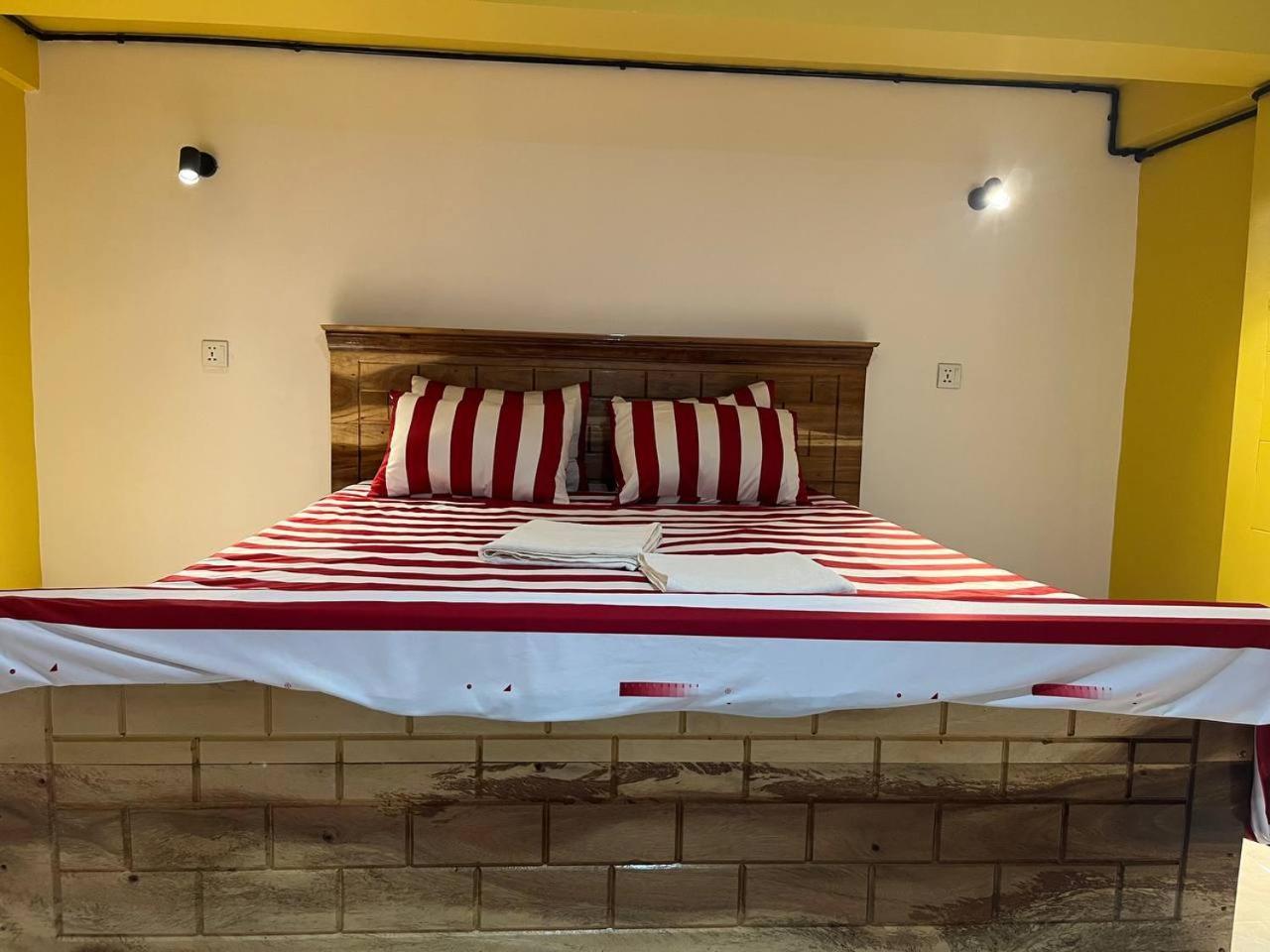 Por Chey Guesthouse Battambang Esterno foto