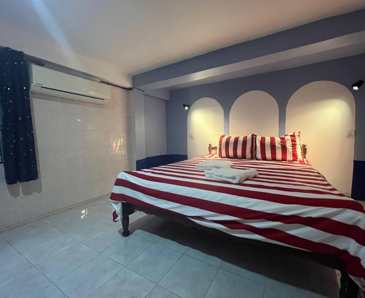 Por Chey Guesthouse Battambang Esterno foto