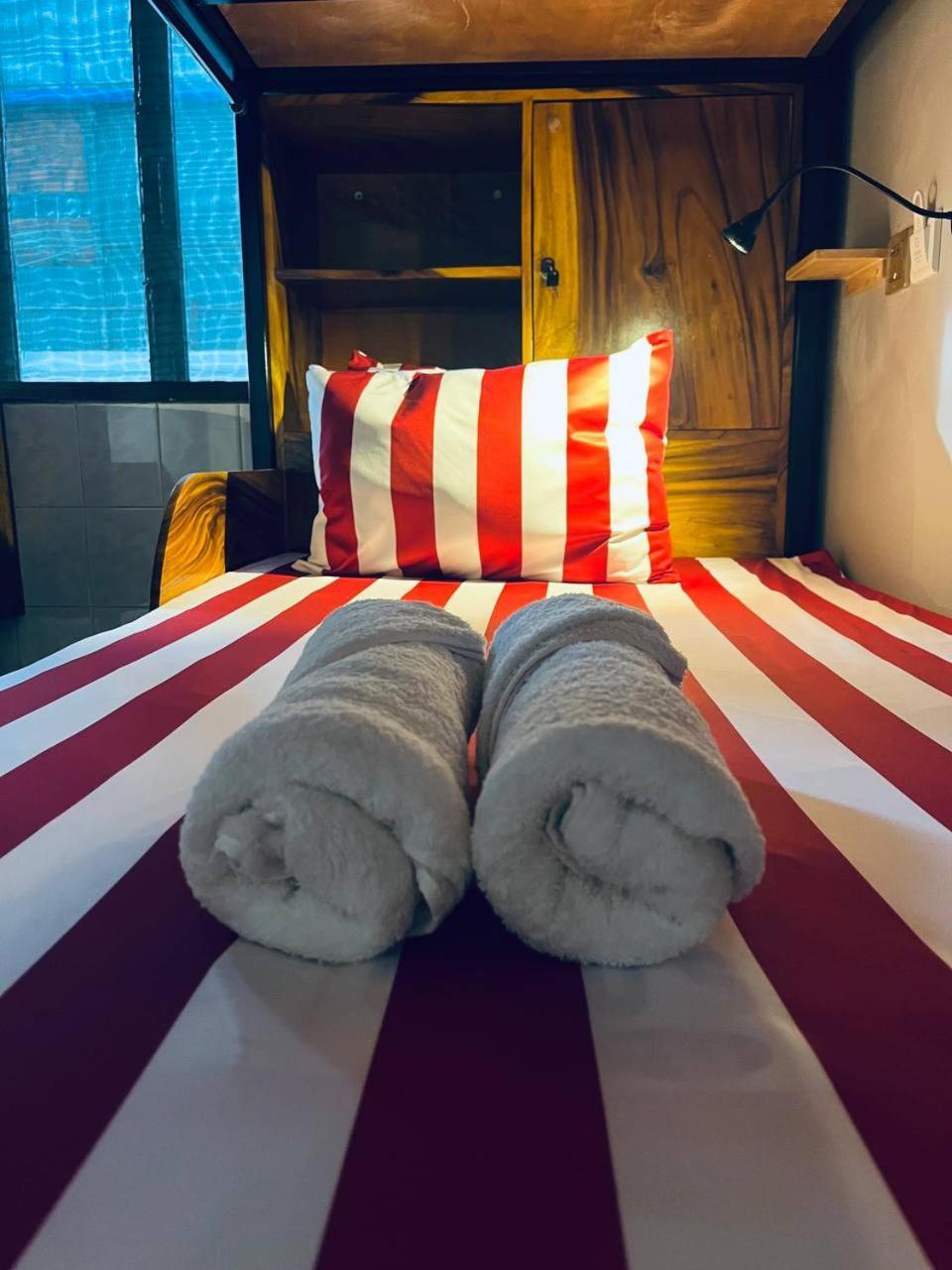 Por Chey Guesthouse Battambang Esterno foto